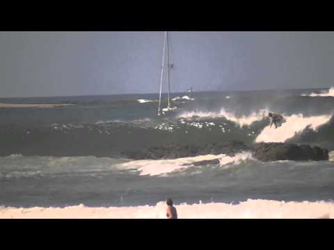 Read more about the article Tamarindo Surf Report – December 5, 2012 (video)