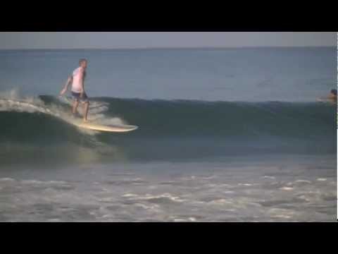 Read more about the article Avellanas Surf Report – December 20 , 2012 (video)