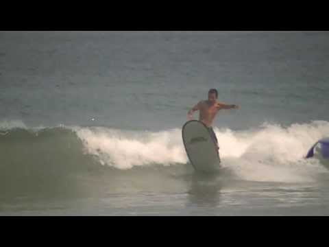Read more about the article Tamarindo Surf Report – May 4, 2013 (video)