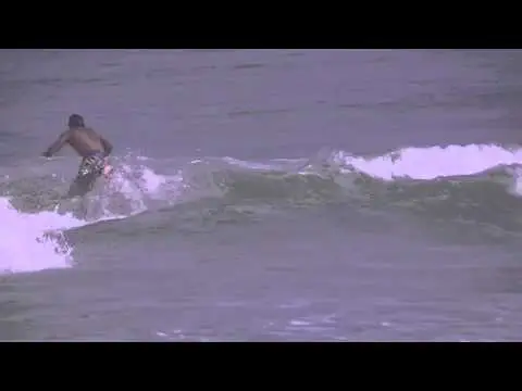 Read more about the article Avellanas Surf Report – May 21, 2013 (video)
