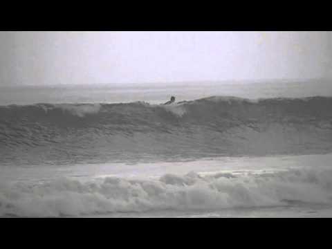 Read more about the article Tamarindo Surf Report – July 10, 2013 (video)