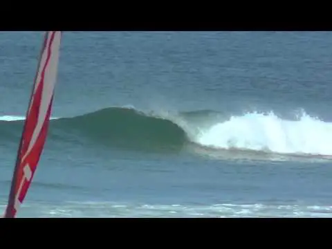Read more about the article Tamarindo Surf Report – November 16, 2013 (video)