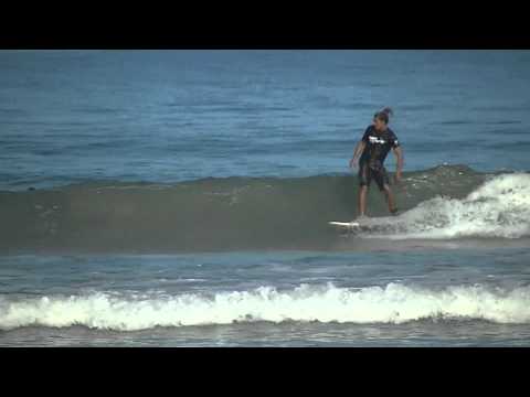 Read more about the article Tamarindo Surf Report – September 10, 2012 (video)