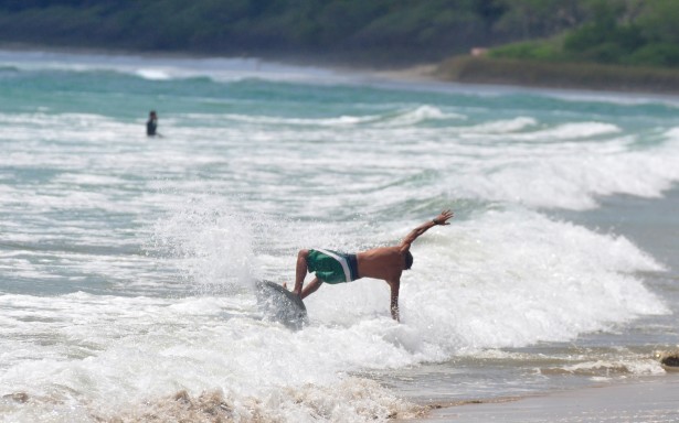 Read more about the article Tamarindo Surf Report – may 26, 2014