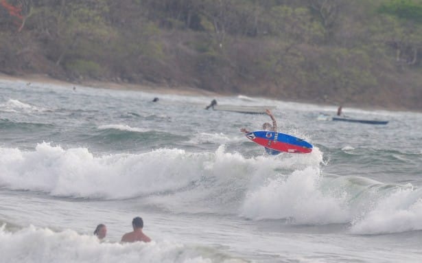 Read more about the article Tamarindo Surf Report – June 1, 2014