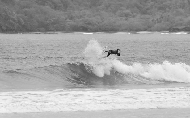 Read more about the article Tamarindo Surf Report – may 30, 2014