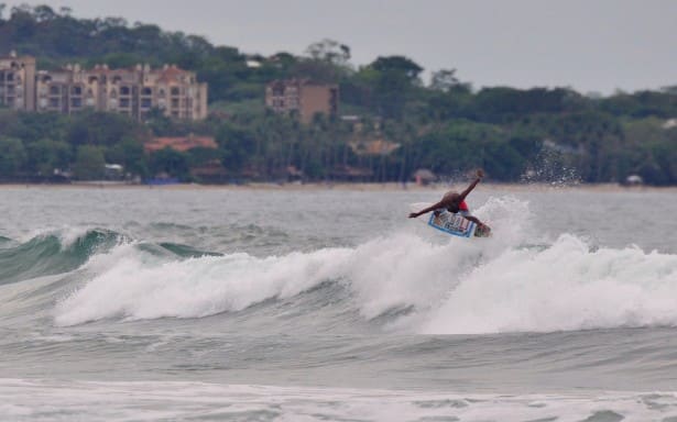 Read more about the article Tamarindo Surf Report – June 27, 2014