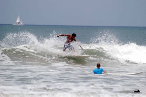 Read more about the article Surf Report for Friday, April 29th 2011
