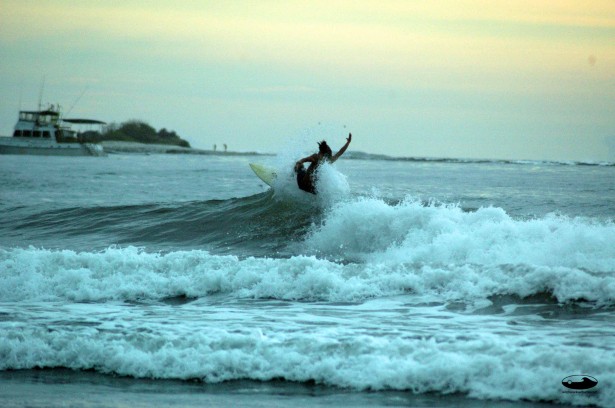 Read more about the article Surf Report for Tuesday, August 30th 2011