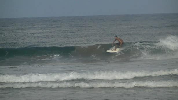 Read more about the article Playa Avellanas Surf Report – Friday morning June 22nd 2012