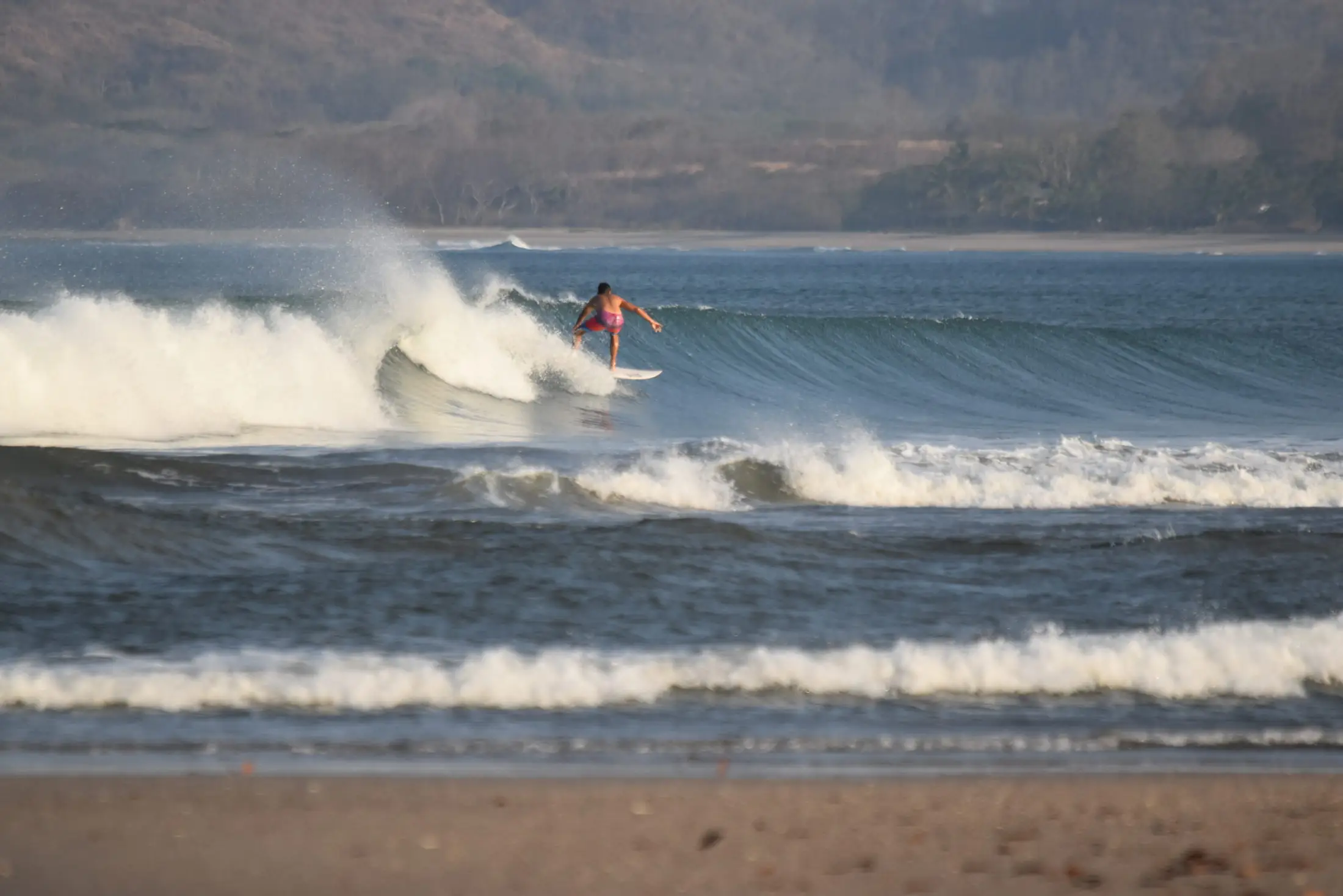 Read more about the article Tamarindo Surf Report March 21st