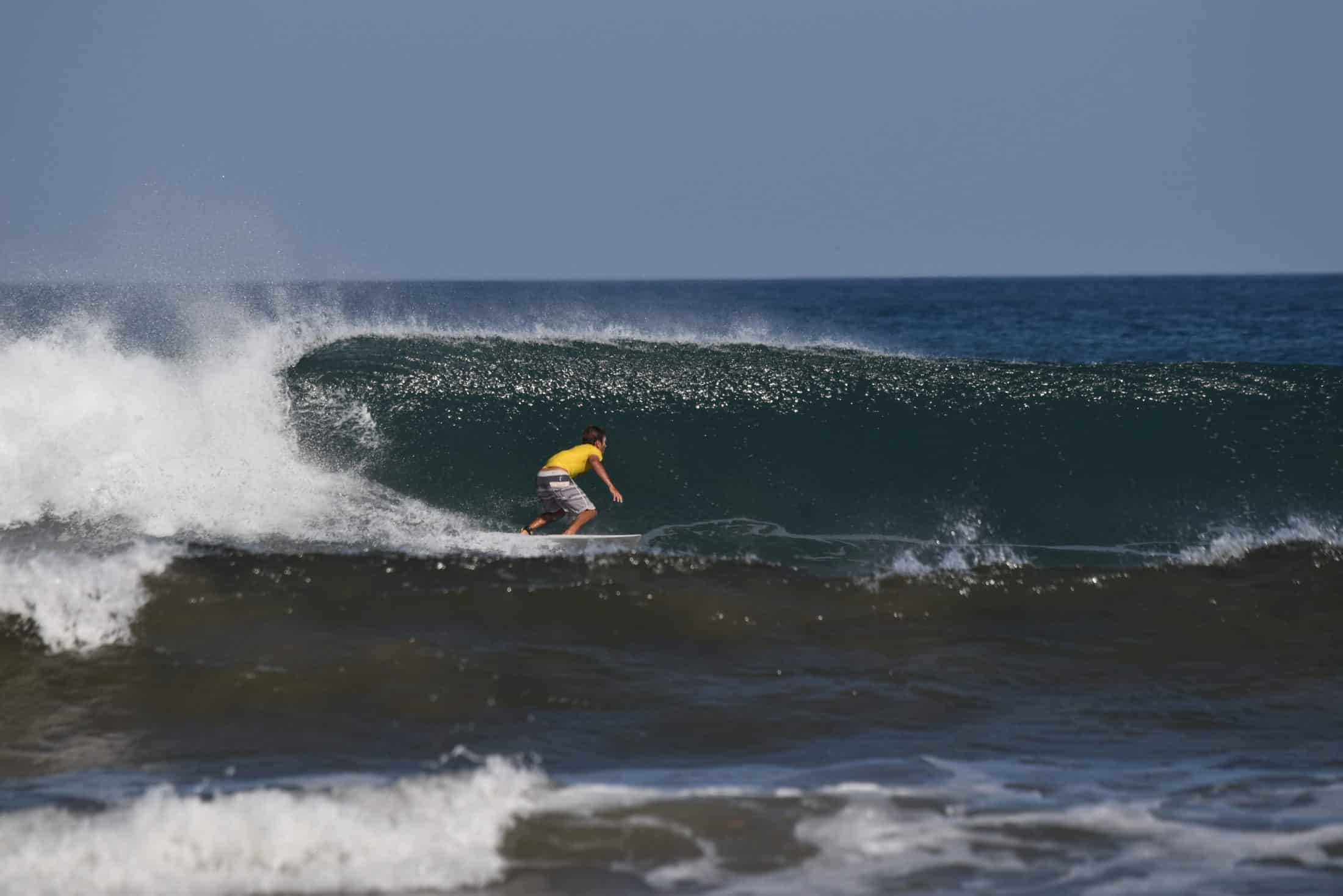 Read more about the article Tamarindo Surf Report March 26th