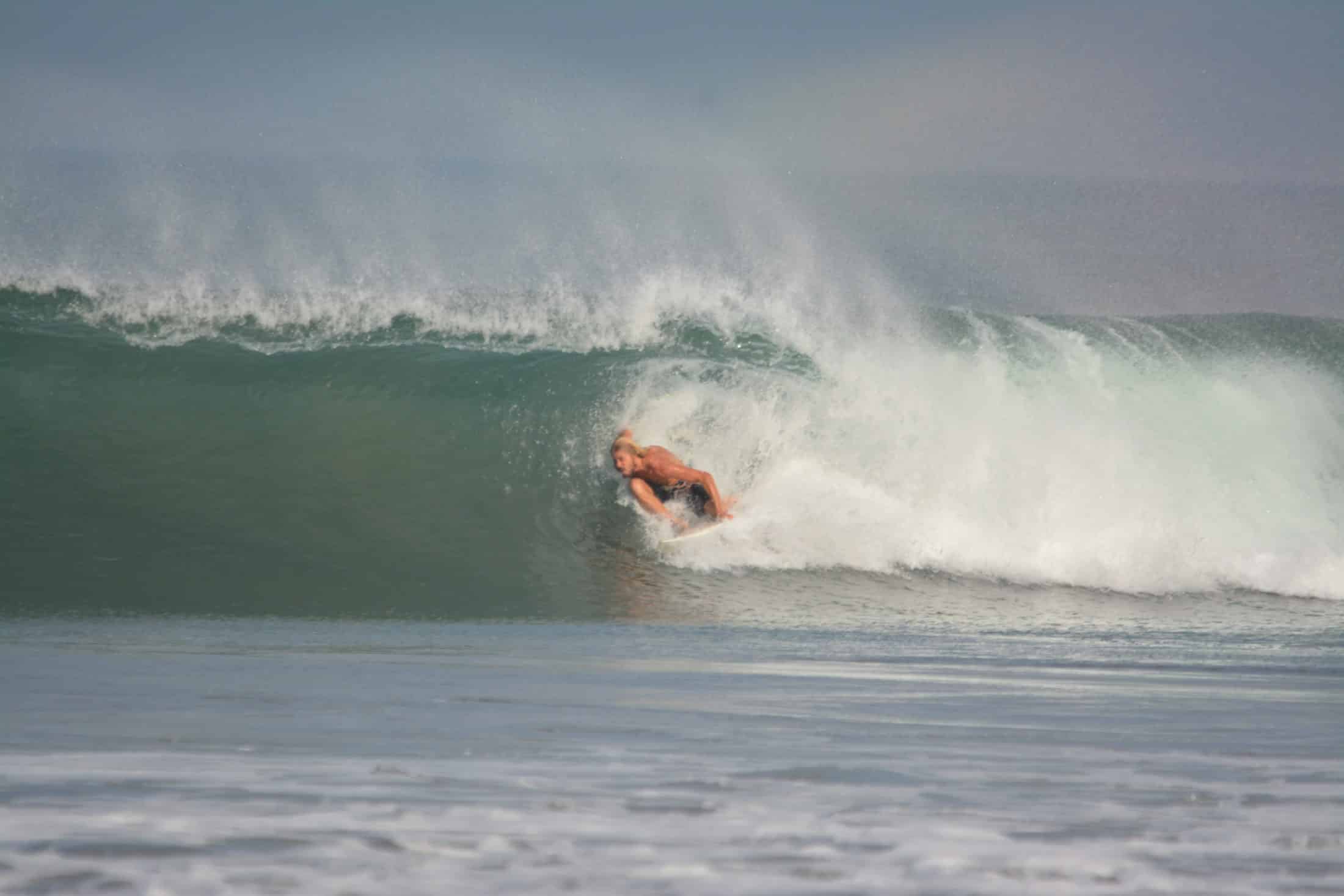 Read more about the article Avellanas Surf Report March 31st