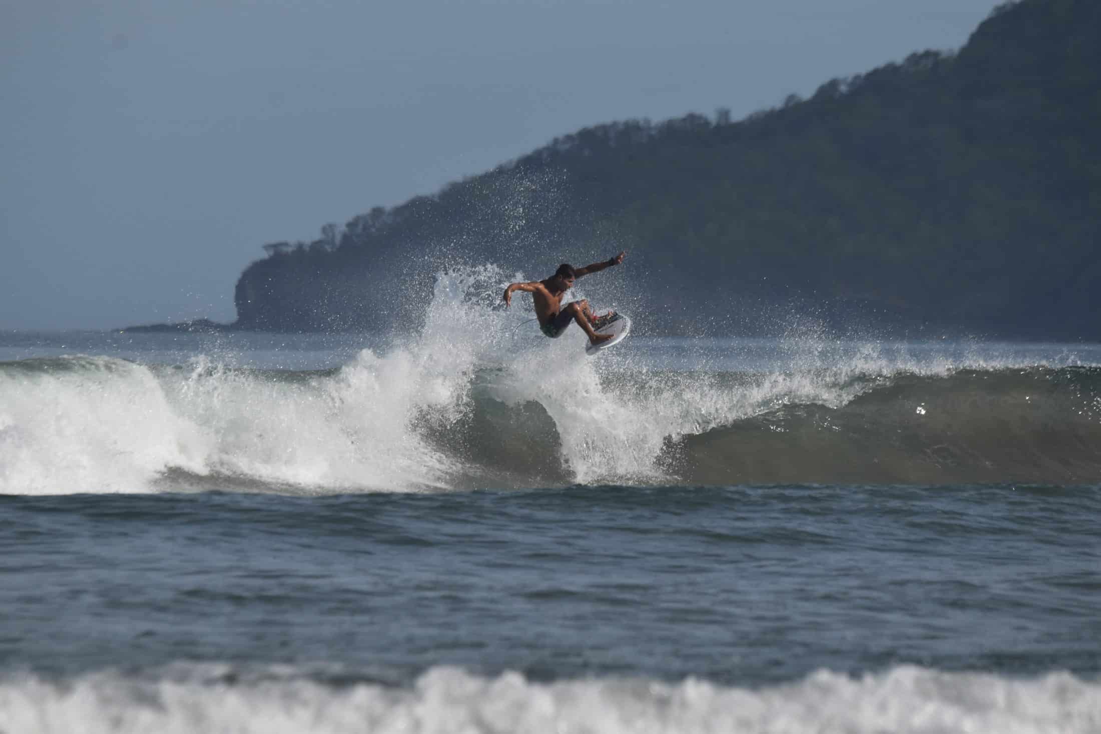 Read more about the article Tamarindo Surf Report May 16th
