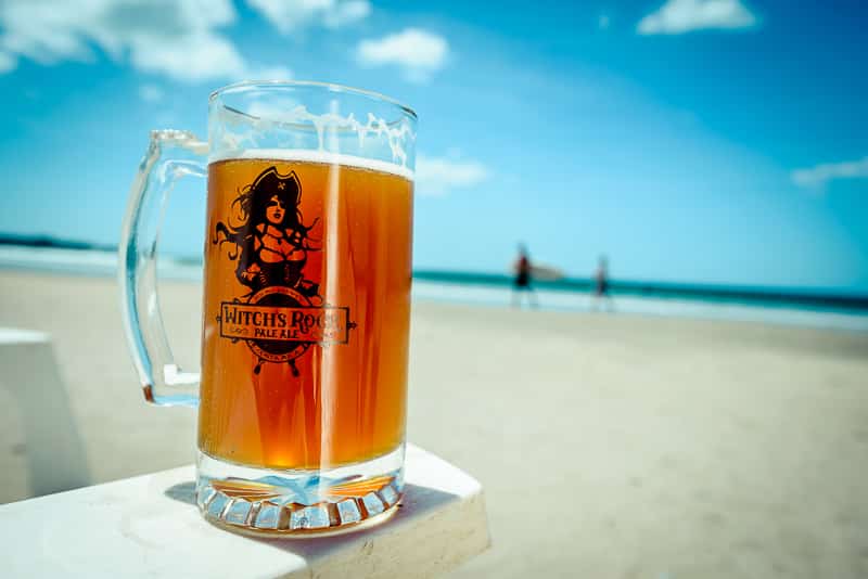 Read more about the article How to Enjoy a Post-Surf Beer