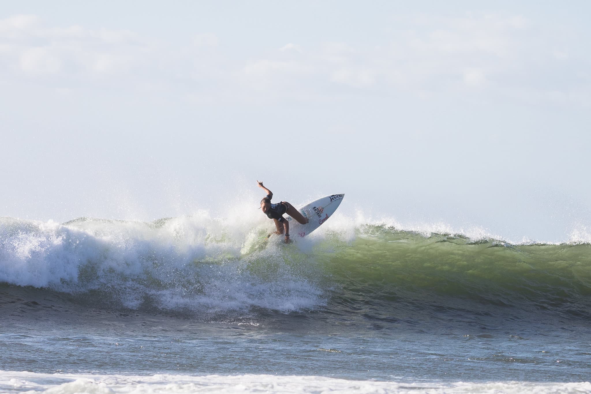 Read more about the article 6 Money Saving Tips for Your Next Surf Trip