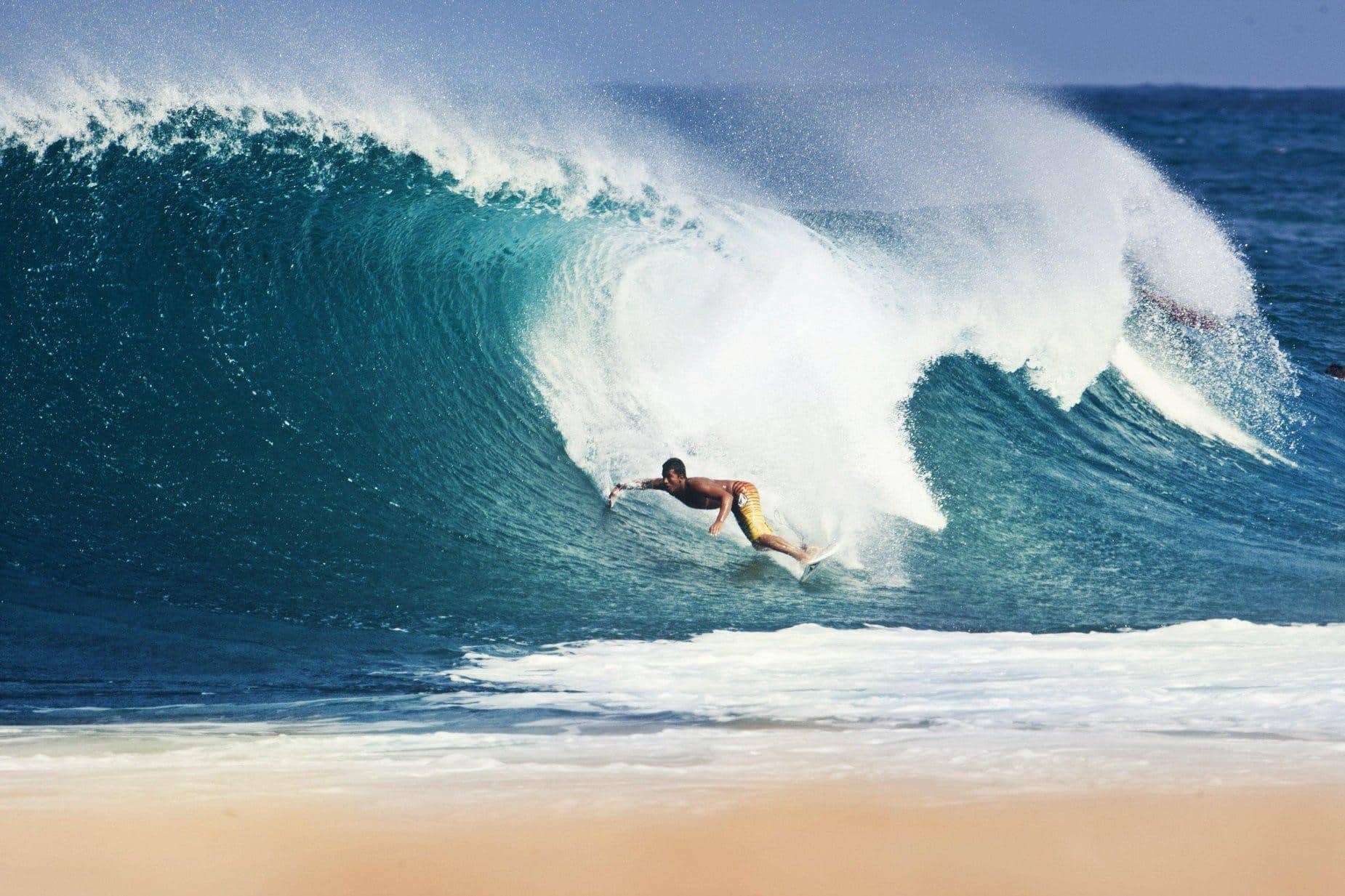 Read more about the article Carlos Muñoz: Costa Rica’s Premier Professional Surfer
