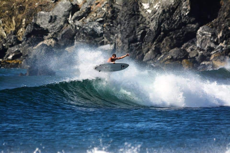 Read more about the article Witch’s Rock & Ollie’s Point: A Guide to Costa Rica’s World Class Breaks