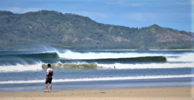 Read more about the article (VIDEO) Tamarindo Rivermouth Goes OFF!