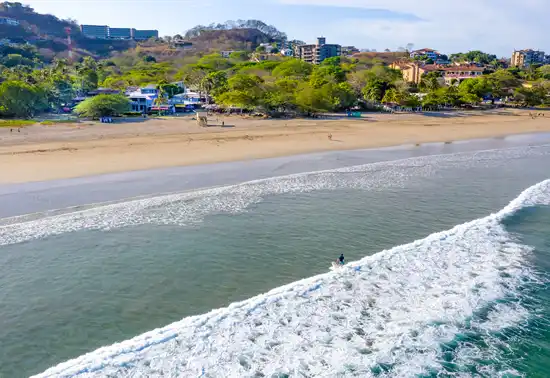 Hotel de Surf en Playa Tamarindo Costa Rica