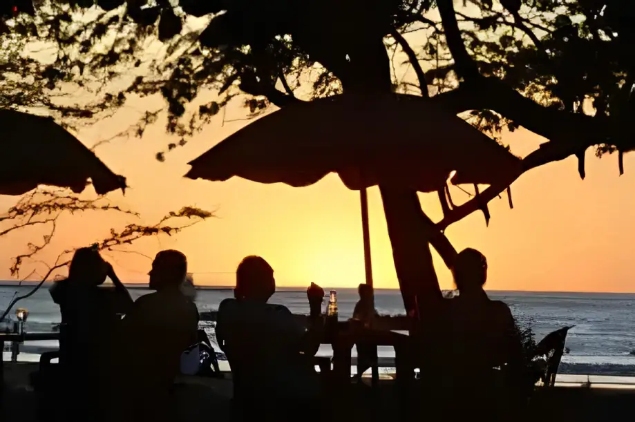 El Vaquero Brewpub Tamarindo Sunset Happy Hour Costa Rica